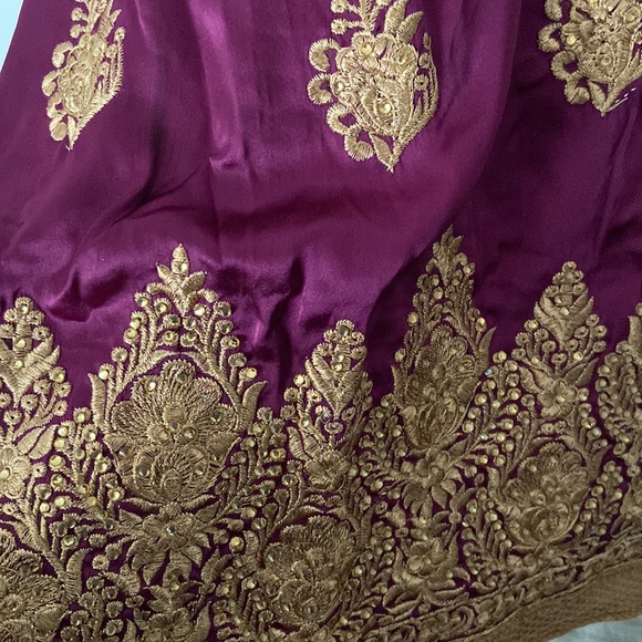 Purple Silky Suit with Gold Print - Picture 3 of 4